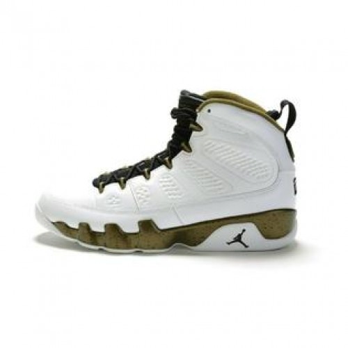 Air Jordan 9 Retro Statue