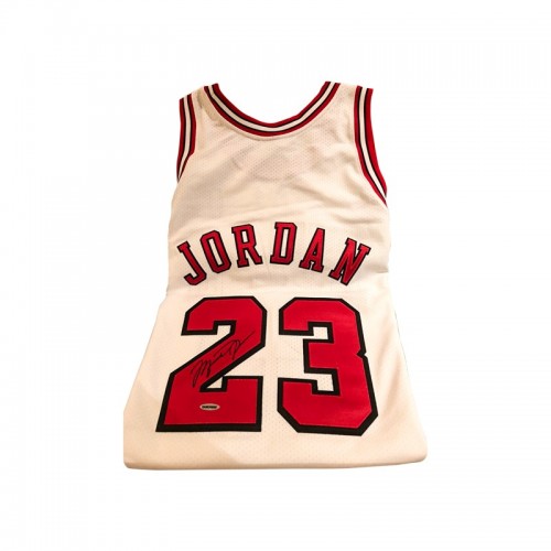 Michael Jordan Bulls back Signed HC Jersey 