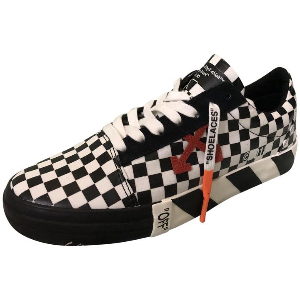 OFF WHITE LOW TOP VULC by Youbetterfly